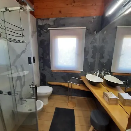 Villla Chiazzese بيت للعطل