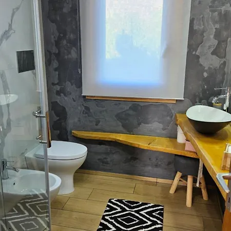 Villla Chiazzese بيت للعطل *