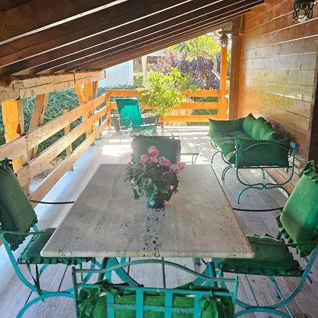 Villla Chiazzese بيت للعطل *